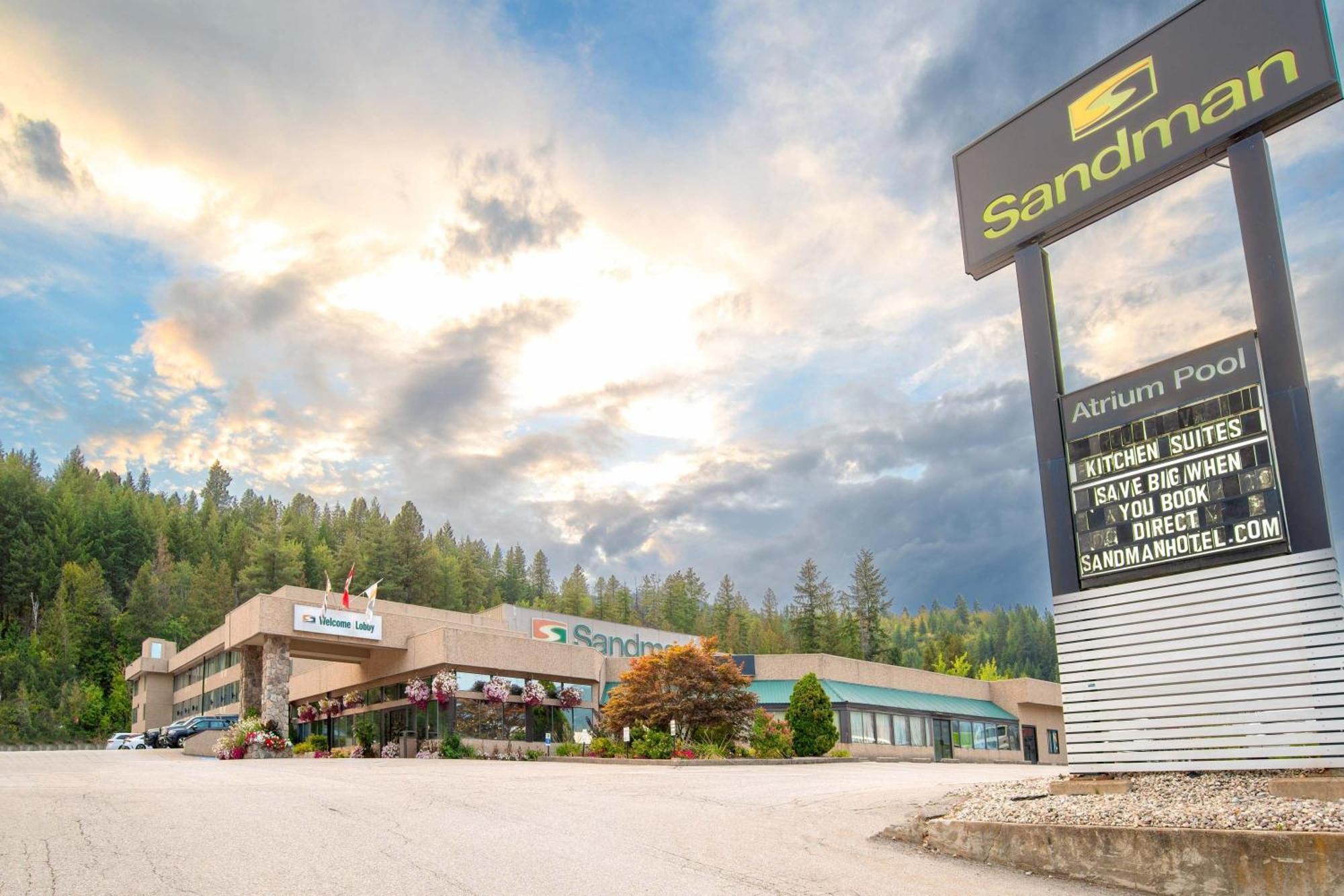 Sandman Hotel קסטלגאר מראה חיצוני תמונה